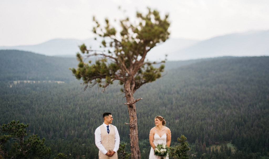 A wedding photo in Rocky Mountain National Park