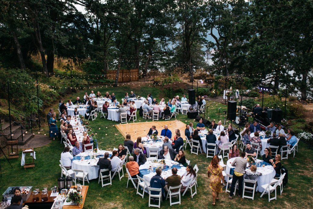 Outdoor reception on the lawn at the Columbia Gorge Hotel in Hood River, Oregon