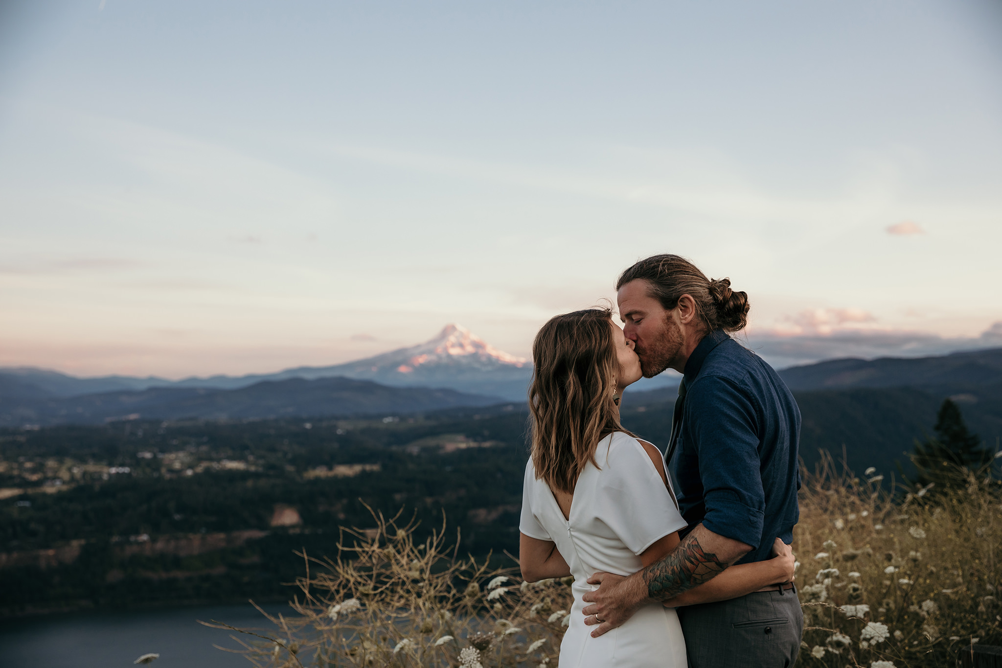 Wedding photo with Mount Hood at Gorge Crest Vineyards