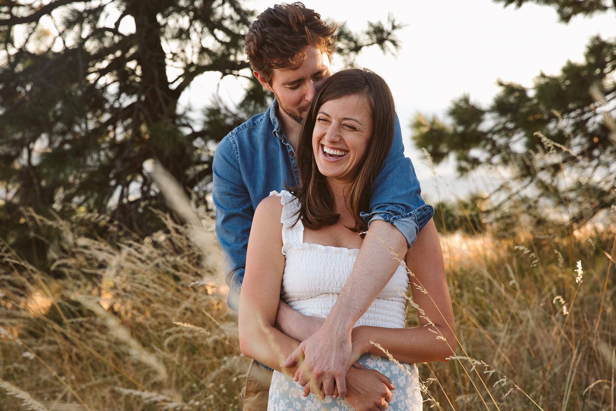 An engagement photo in Hood River, Oregon